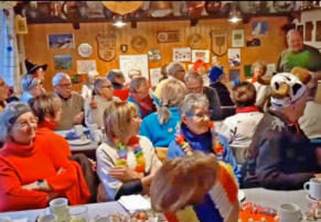 Kräppelwanderung: Abschluss im Klubhaus